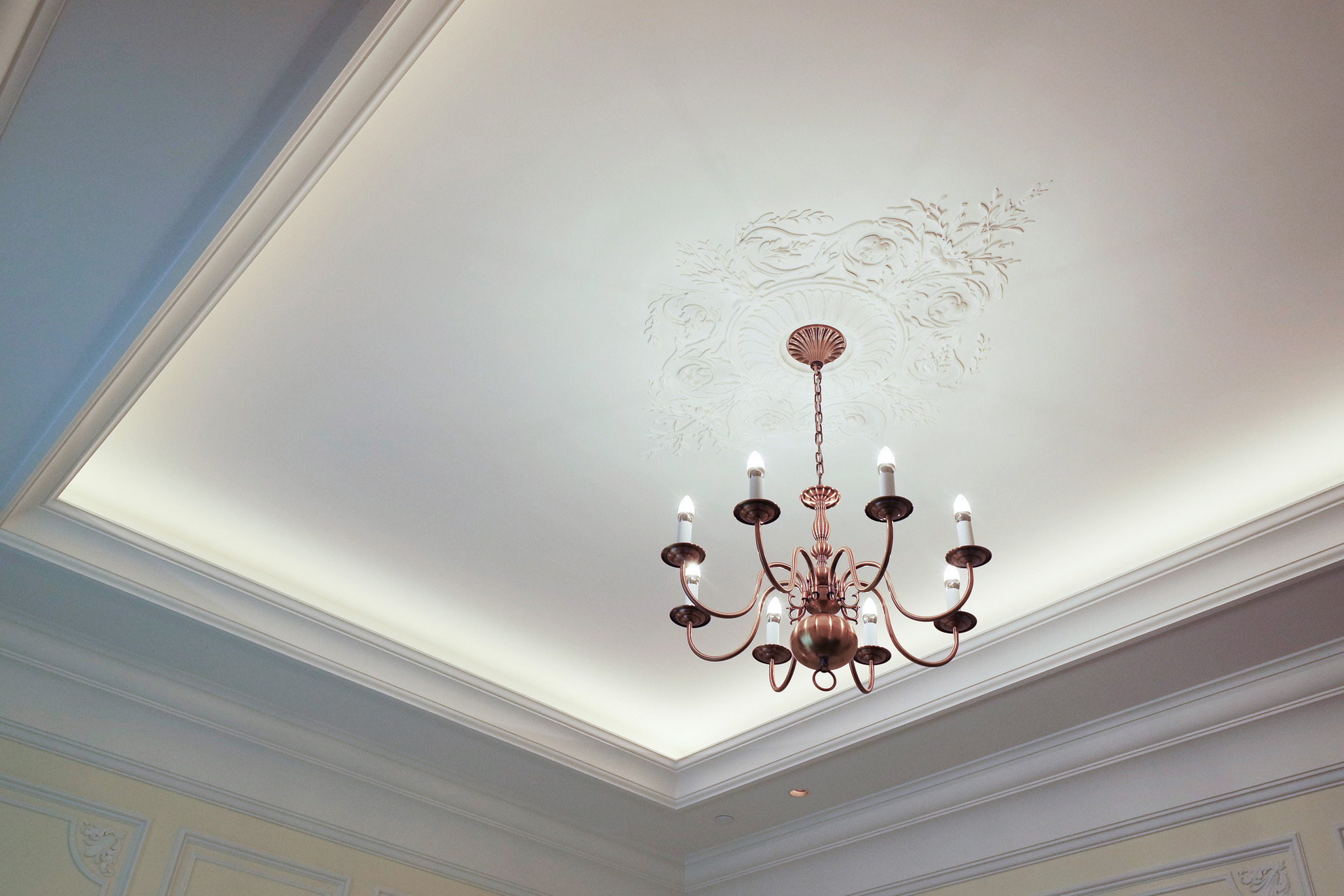 Потолок в красках Benjamin moore